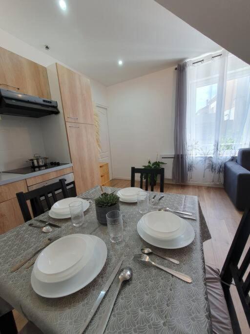 Appart'Hotel, Ikimo 5 Appartements Entiers A Votre Disposition Au Choix น็องซี ภายนอก รูปภาพ