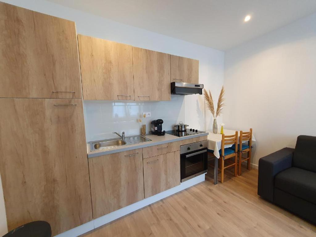 Appart'Hotel, Ikimo 5 Appartements Entiers A Votre Disposition Au Choix น็องซี ภายนอก รูปภาพ