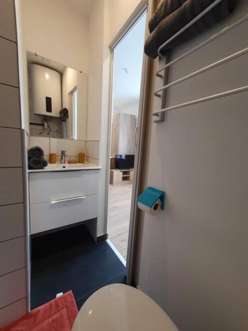 Appart'Hotel, Ikimo 5 Appartements Entiers A Votre Disposition Au Choix น็องซี ภายนอก รูปภาพ